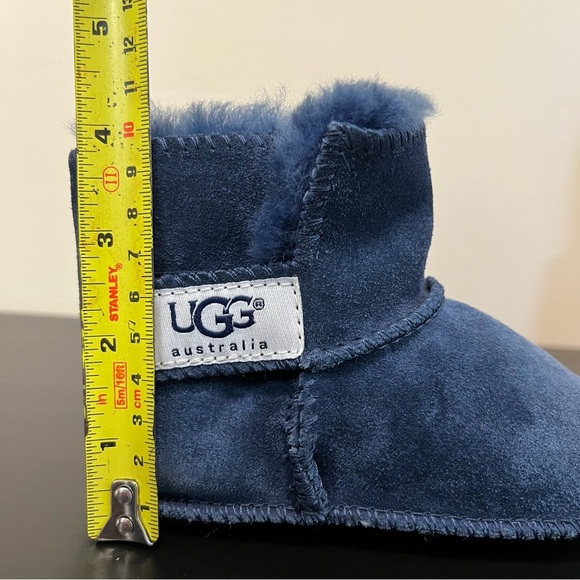 UGG Erin Sheepskin Toddler Slipper Boot - Suede - Picture 9 of 10